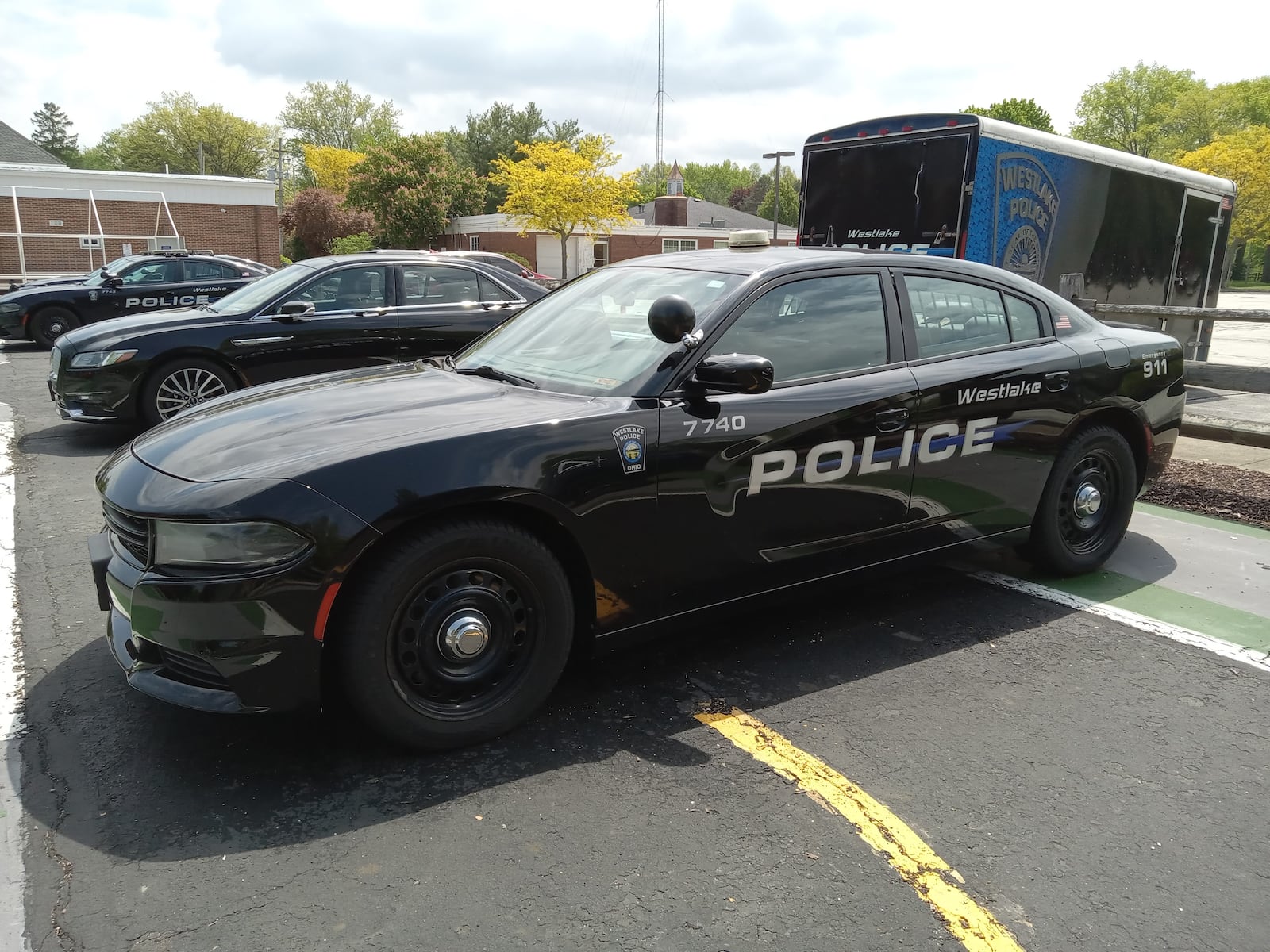 Westlake police arrest man for obstruction, drug paraphernalia